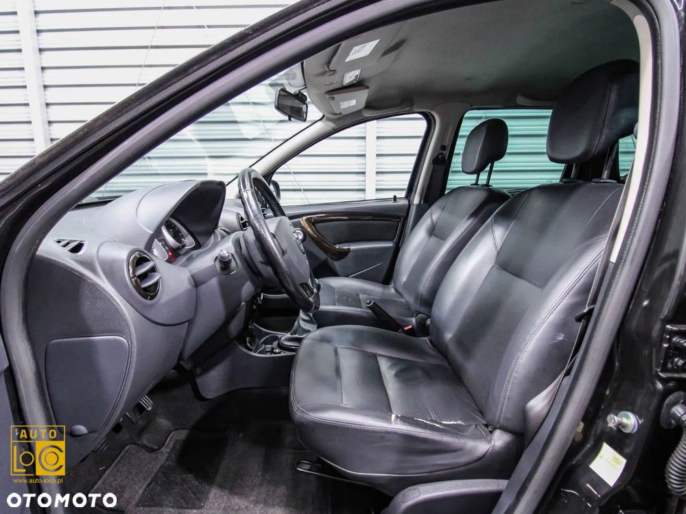 Dacia Duster 1.6 16V 4x4 Prestige - 11