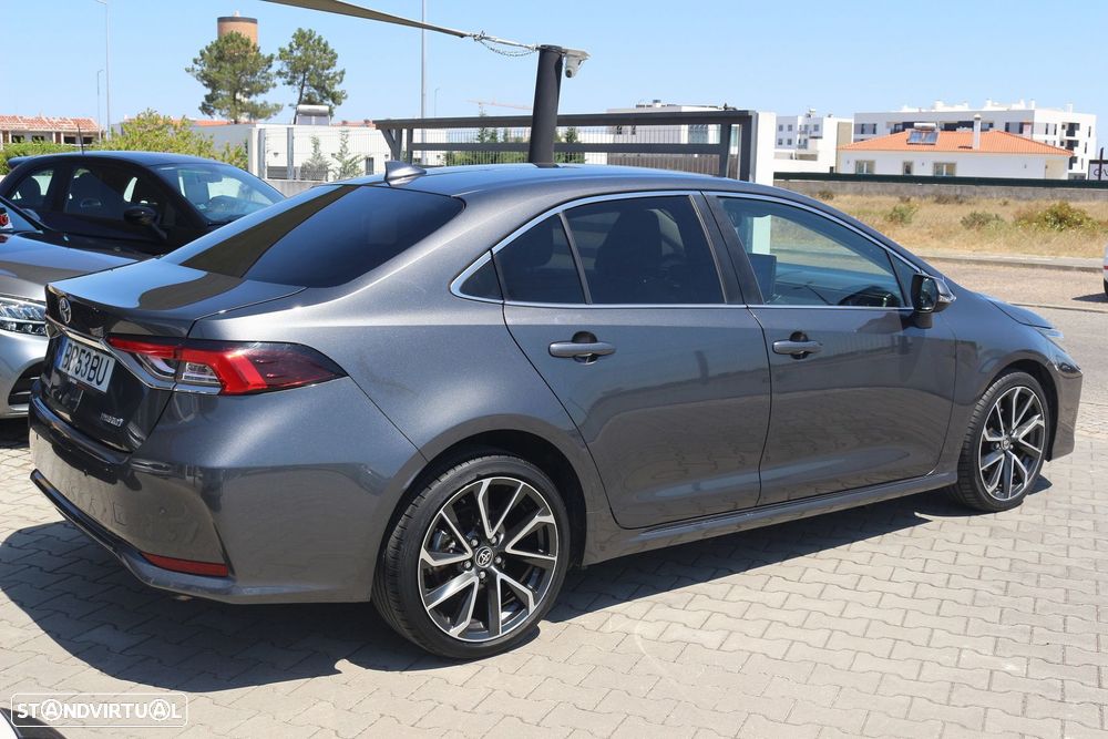Toyota Corolla SD 1.8 Hybrid Luxury - 23