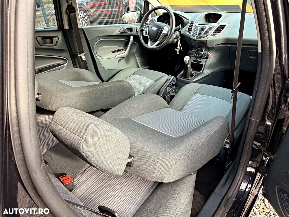 Ford Fiesta - 18