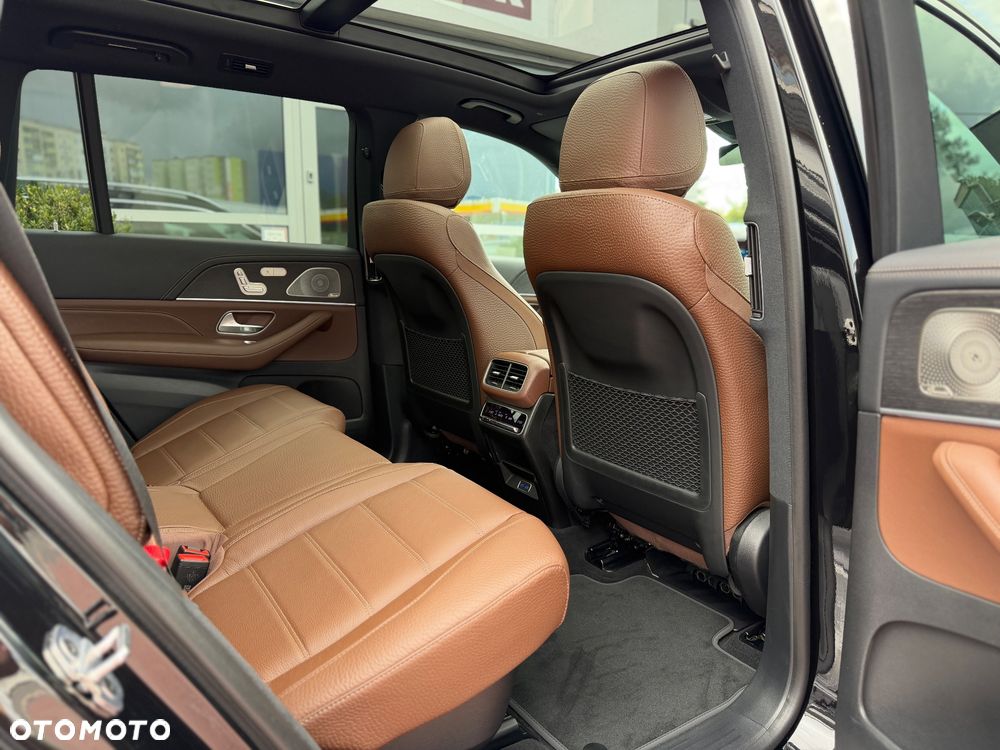 Mercedes-Benz GLS - 24