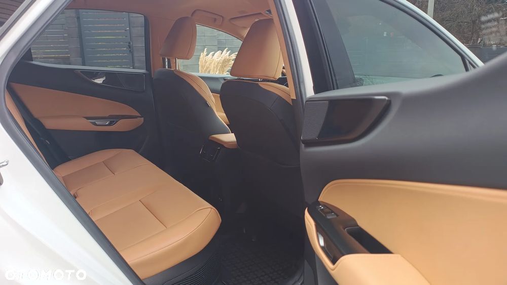 Lexus NX 350h Prestige AWD - 11