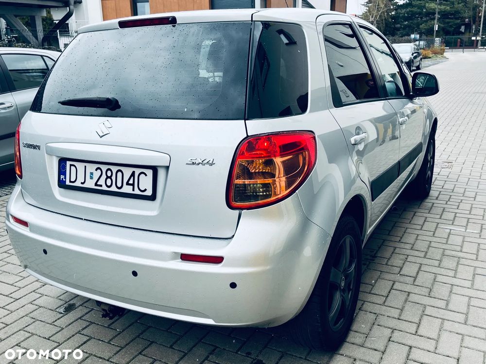 Suzuki SX4 1.6 Comfort - 4