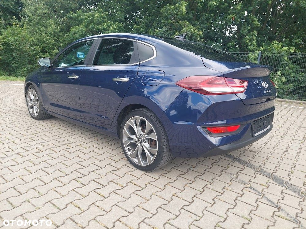 Hyundai i30 1.4 T-GDI DCT Premium - 2