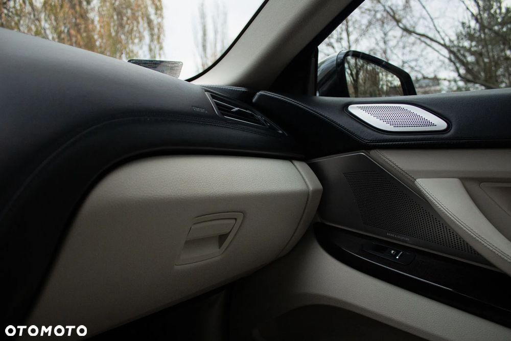 BMW Seria 6 650i - 29