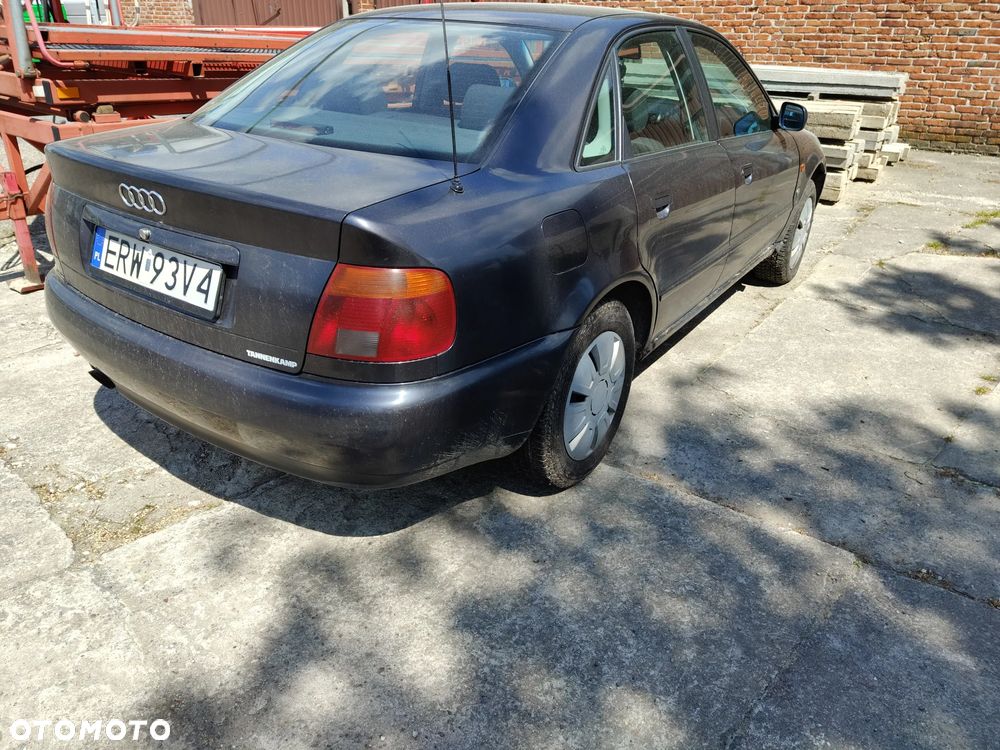 Audi A4 Limousine 1.8 - 1