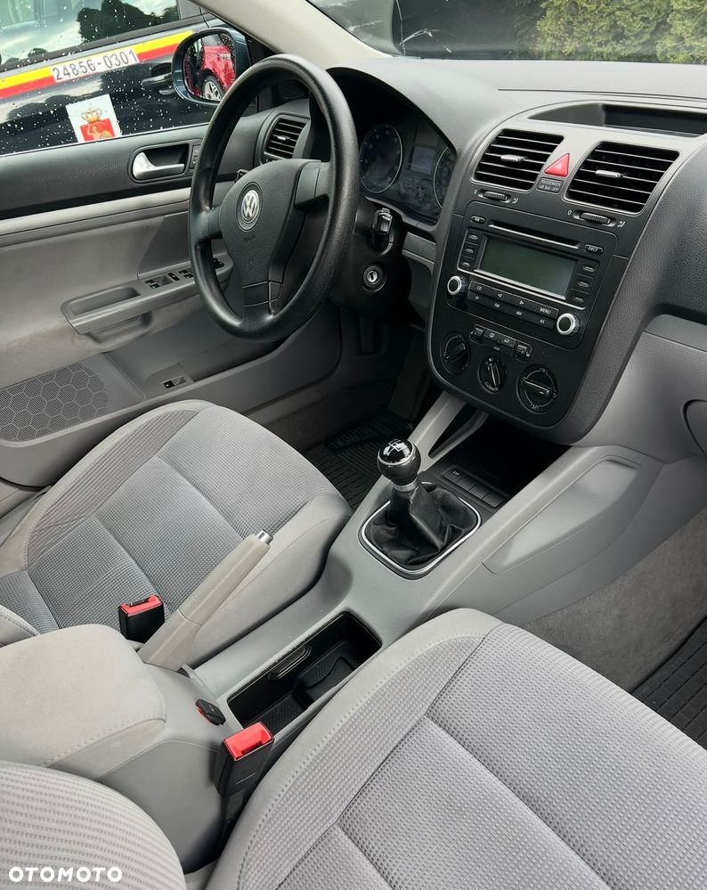 Volkswagen Jetta 1.6 Comfortline - 7