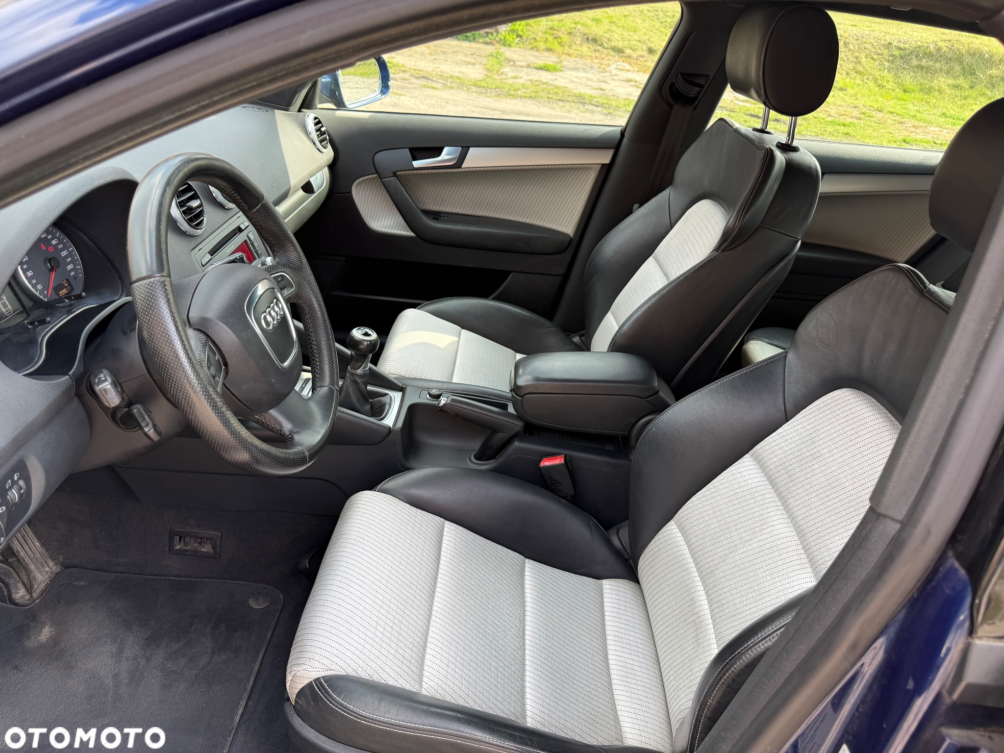 Audi A3 Sportback 2.0 TDI Ambiente - 10
