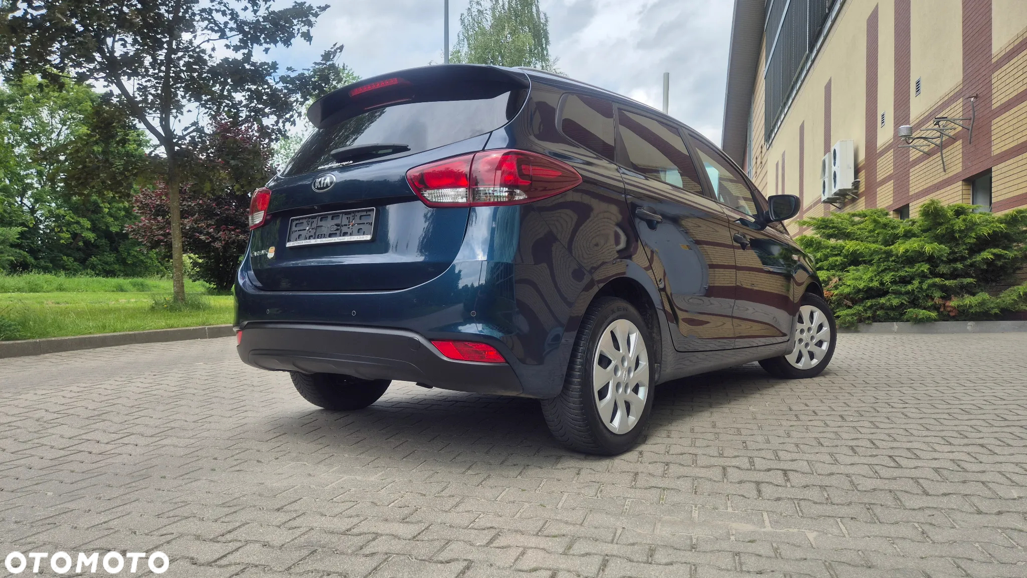 Kia Carens 1.6 GDI Dream Team Edition - 37
