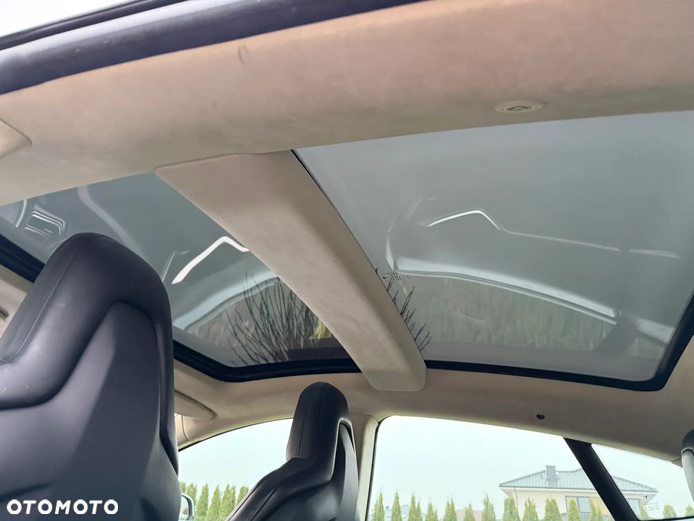 Tesla Model S 85D Allradantrieb - 30