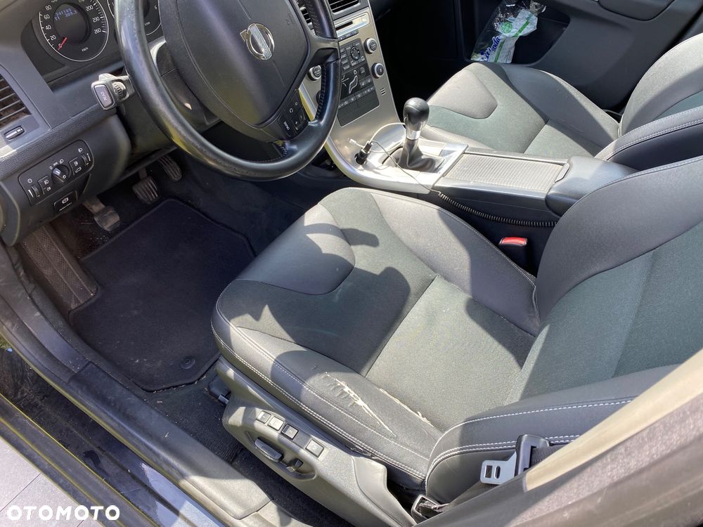 Volvo XC 60 2.4D DRIVe - 14