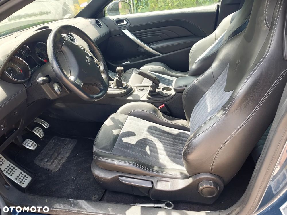 Peugeot RCZ 1.6 THP - 11