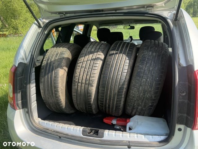Dacia Duster 1.6 Euro5 - 6