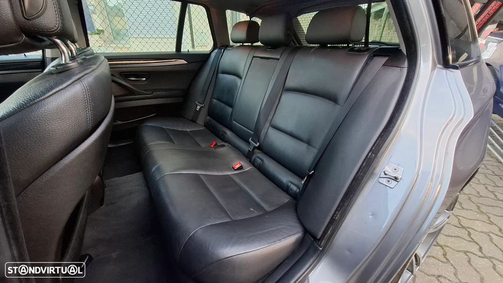 BMW 520 d Luxury Line - 25