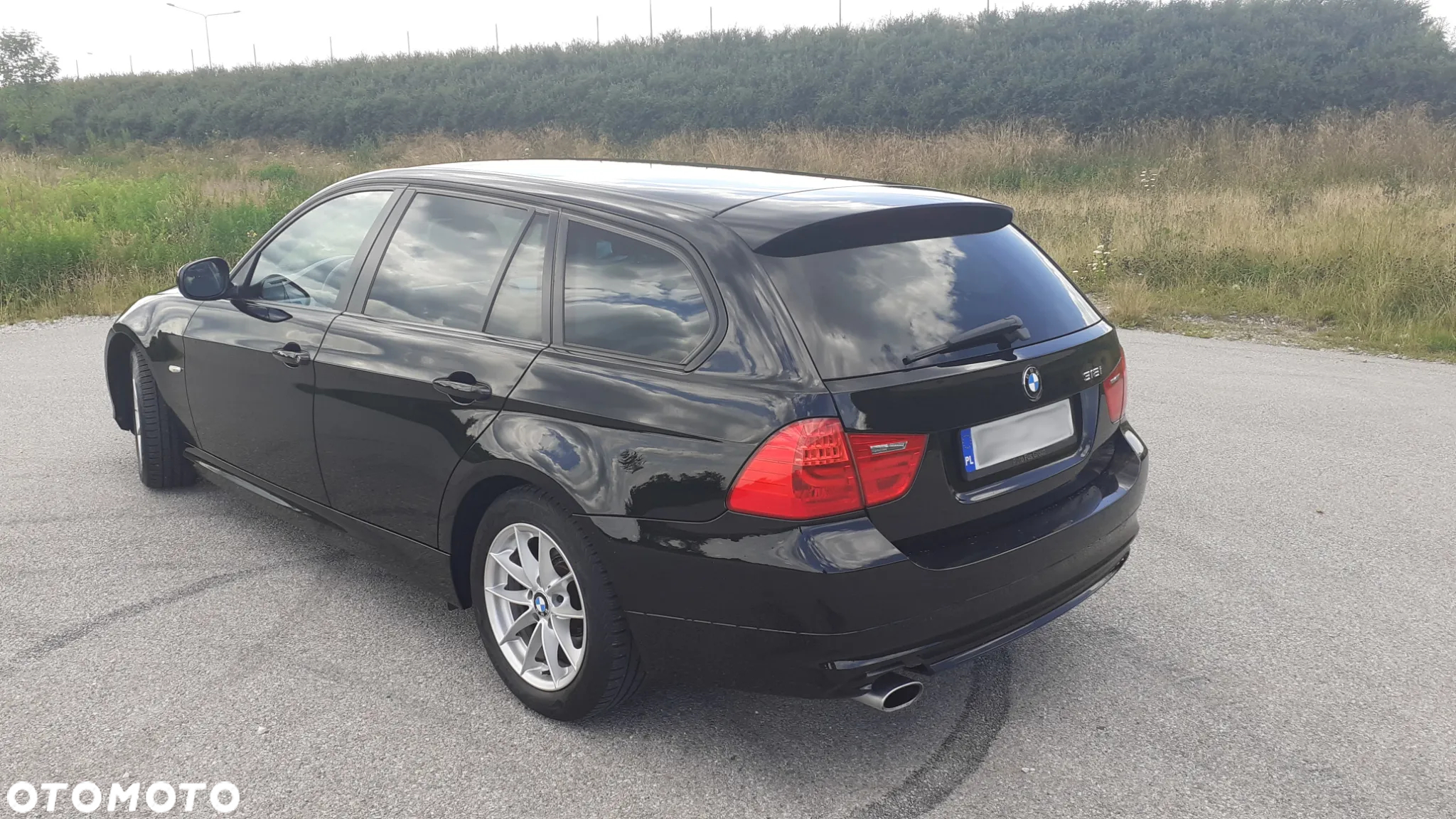 BMW Seria 3 318i - 4