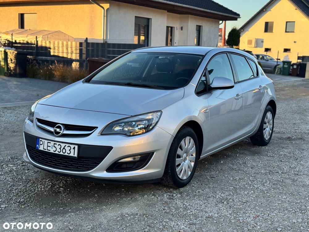 Opel Astra 2015 photo 4