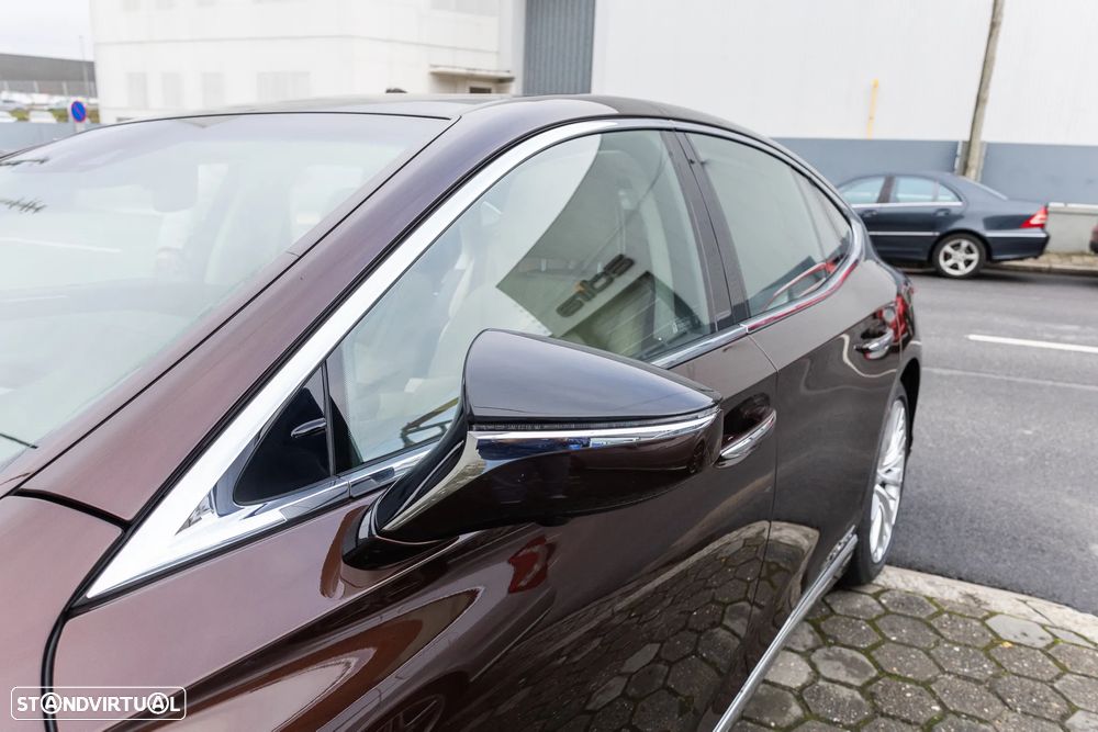 Lexus LS 500h Luxury Madeira Artesanal - 27