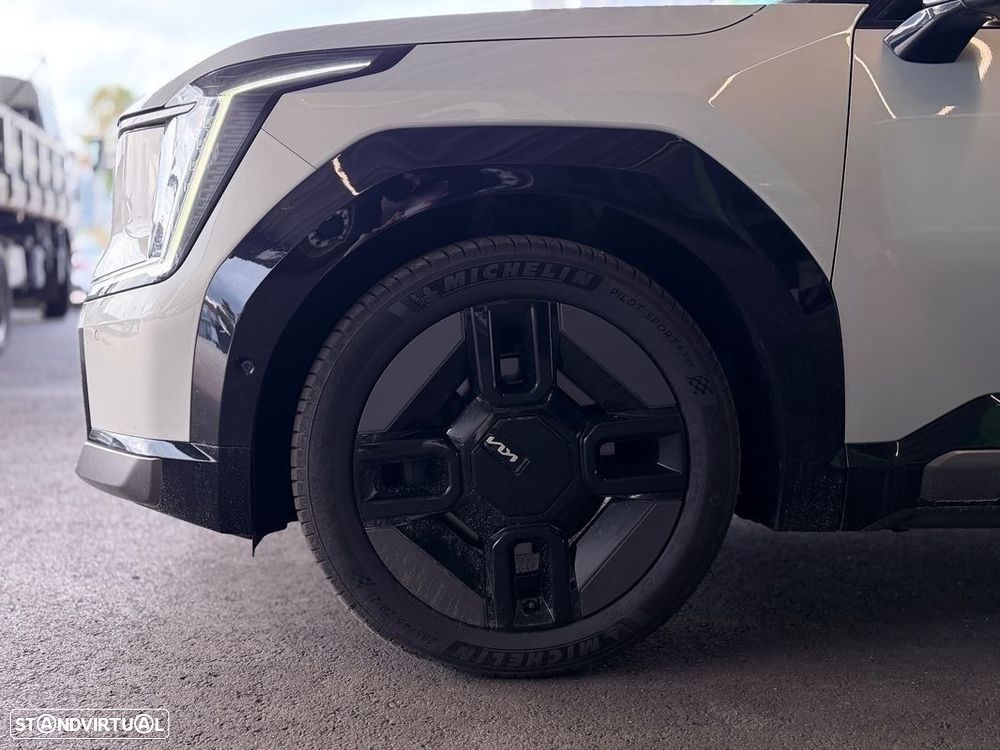 Kia EV9 98.8 kWh GT-Line AWD - 4
