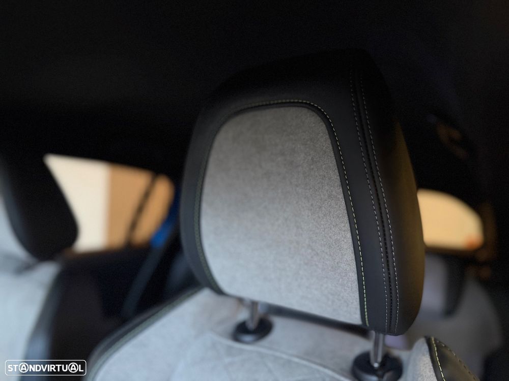 Peugeot e-208 GT Pack - 23