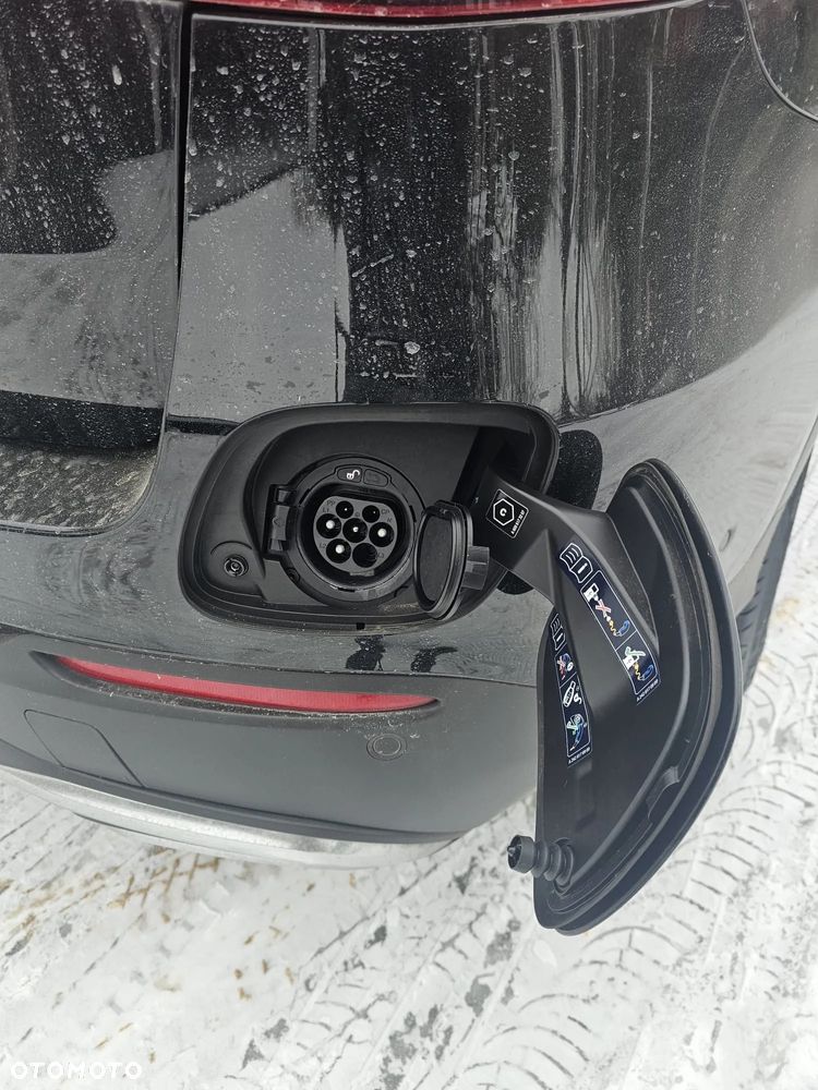 Mercedes-Benz GLC 300 e 4-Matic AMG Line - 6