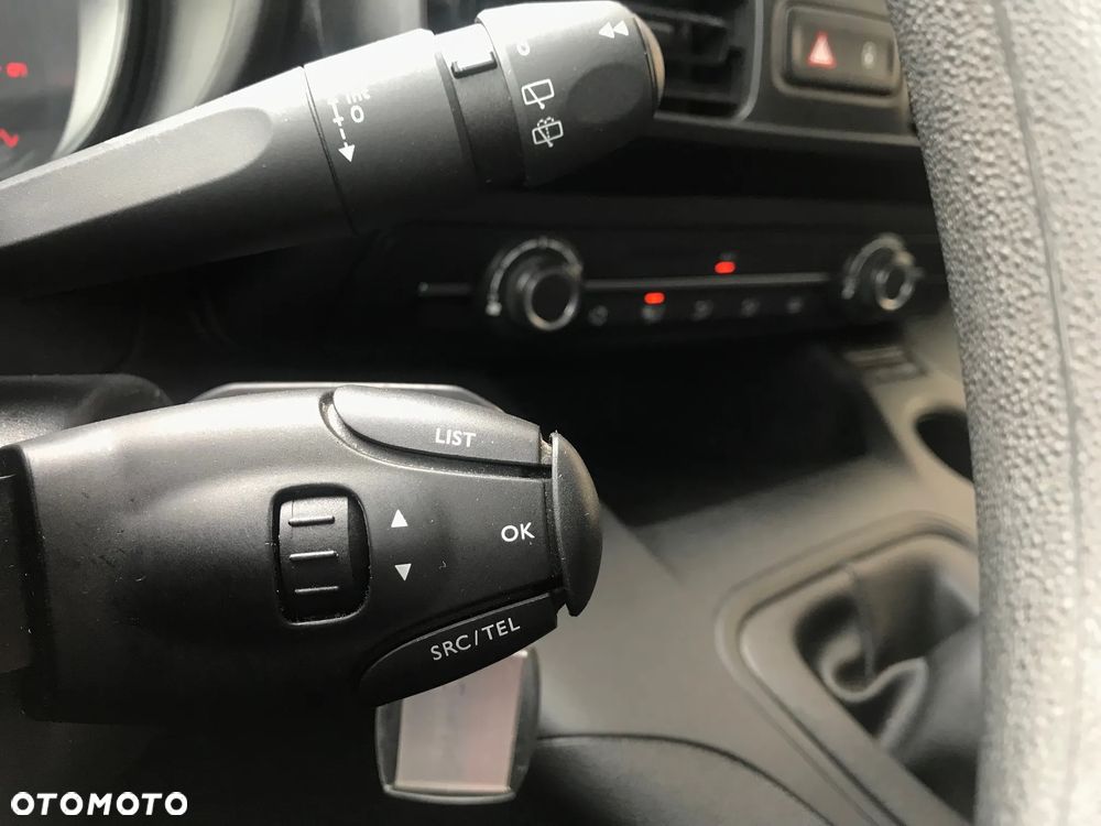 Toyota Proace City Verso 1.5 D-4D Business - 23