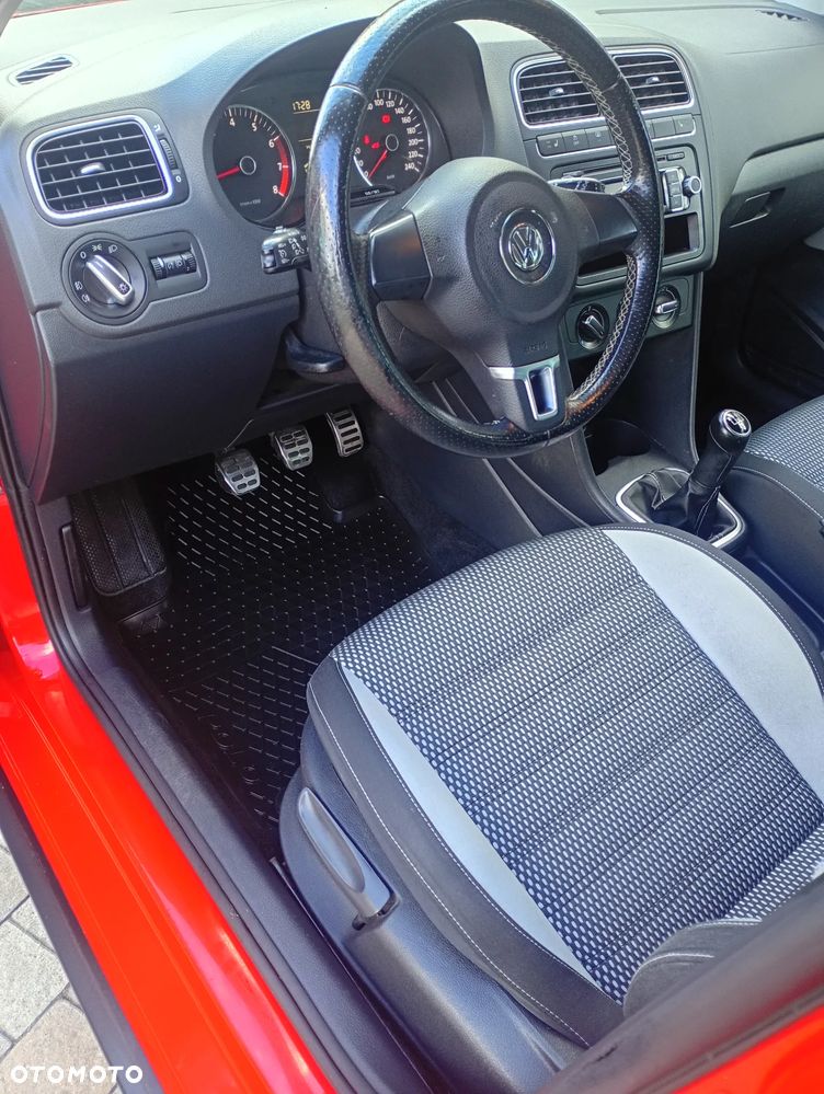 Volkswagen Polo Cross - 32