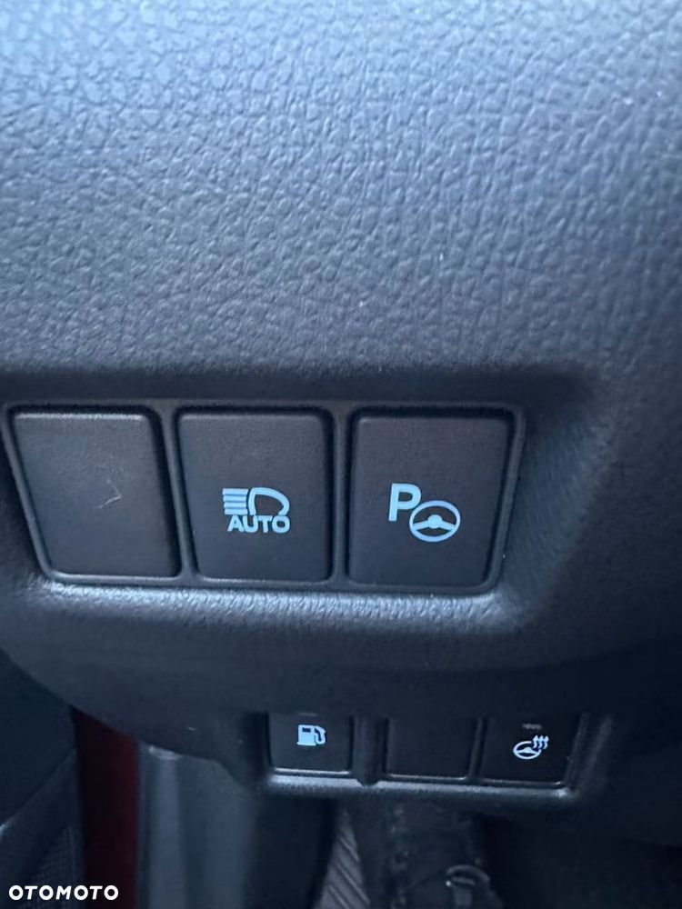 Toyota C-HR Lounge - 18