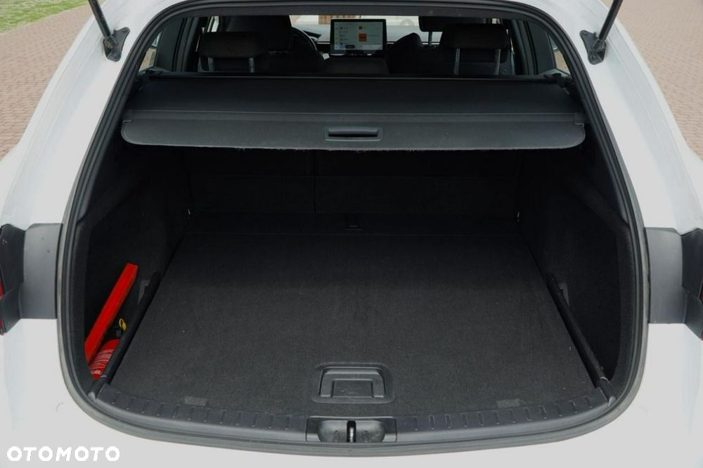 Toyota Corolla 1.8 Hybrid Comfort - 41