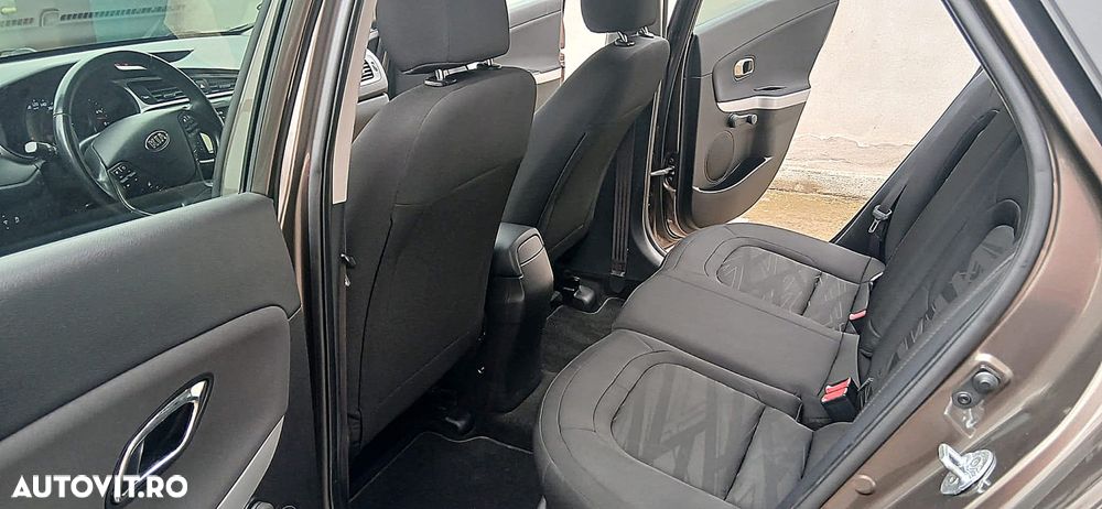 Kia Ceed - 6