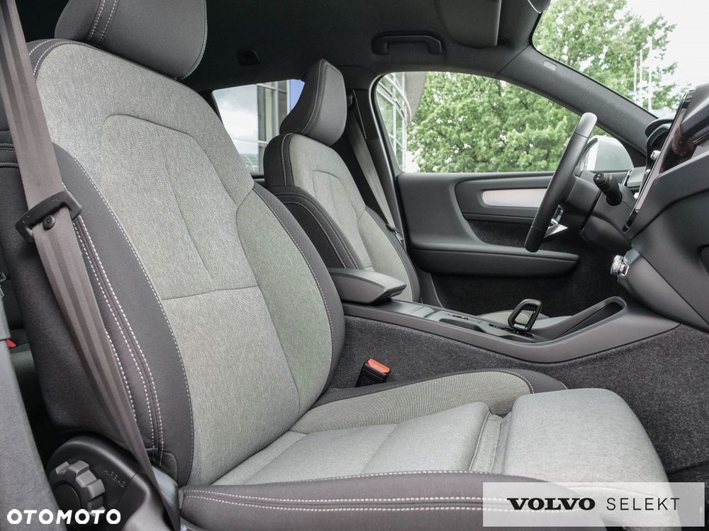 Volvo XC 40 - 29