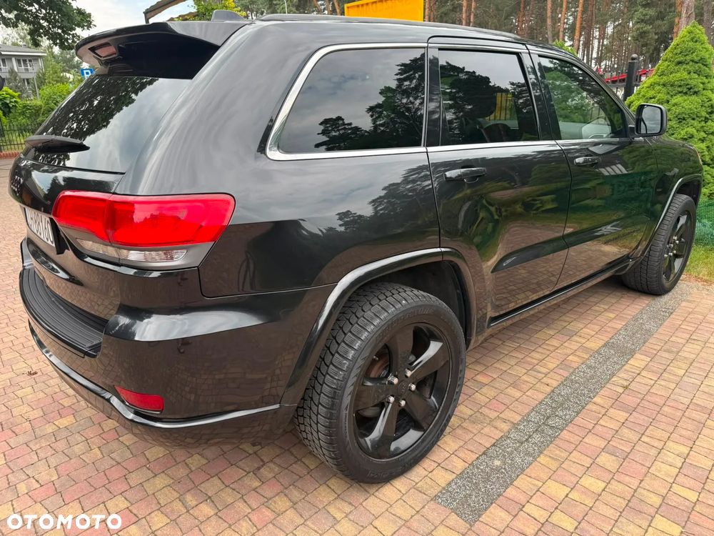 Jeep Grand Cherokee - 17