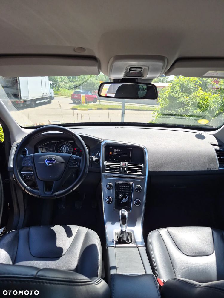 Volvo XC 60 D3 Momentum - 7