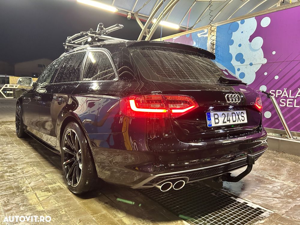 Audi A4 Avant 2.0 TDI Multitronic - 9