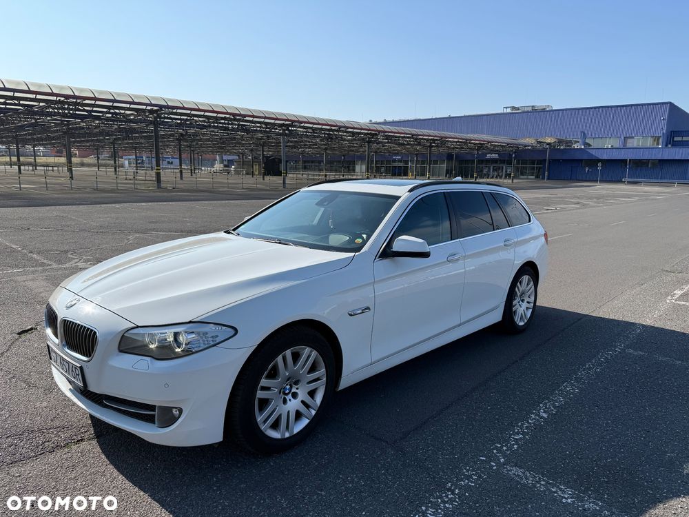 BMW Seria 5 525d - 2