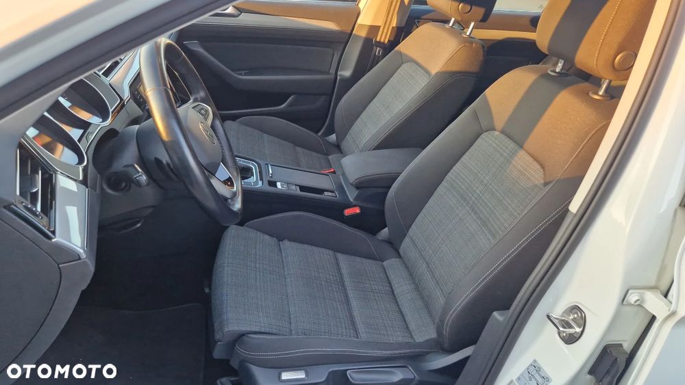 Volkswagen Passat 2.0 TDI SCR Highline DSG - 10