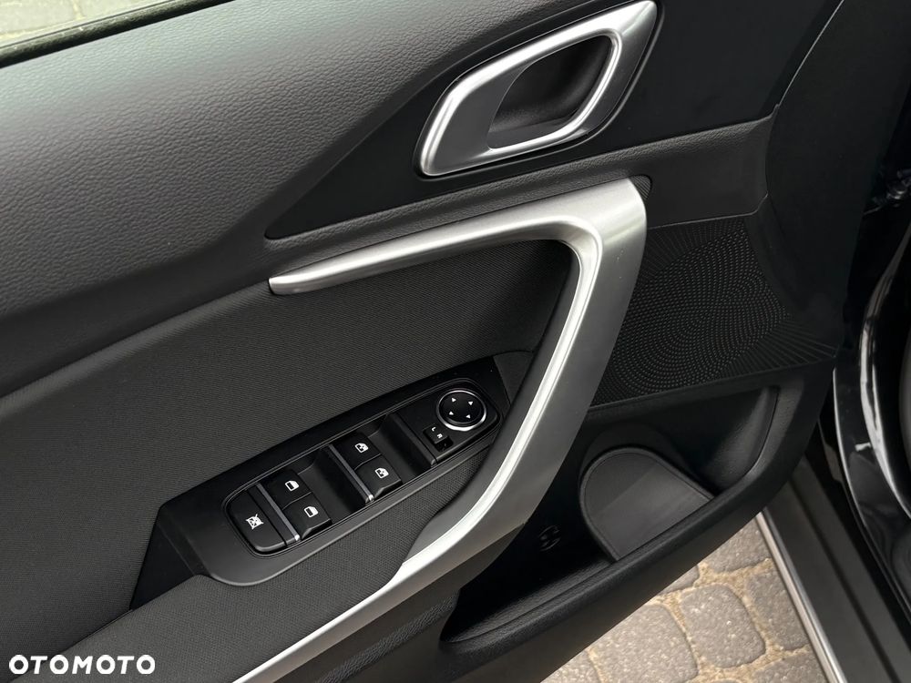 Kia XCeed 1.5 T-GDI M - 12