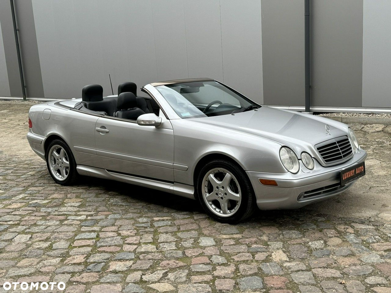 Mercedes-Benz CLK - 3