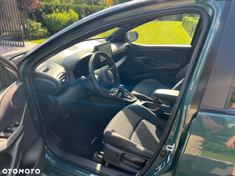 Toyota Yaris Hybrid 1.5 Executive - 16