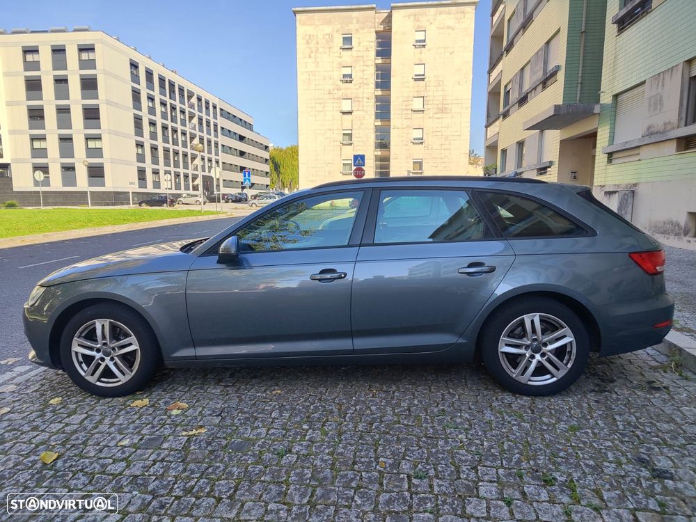 Audi A4 Avant 2.0 TDI S tronic - 4