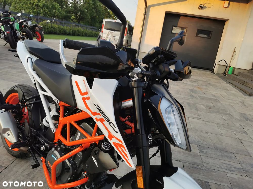 KTM Duke - 11