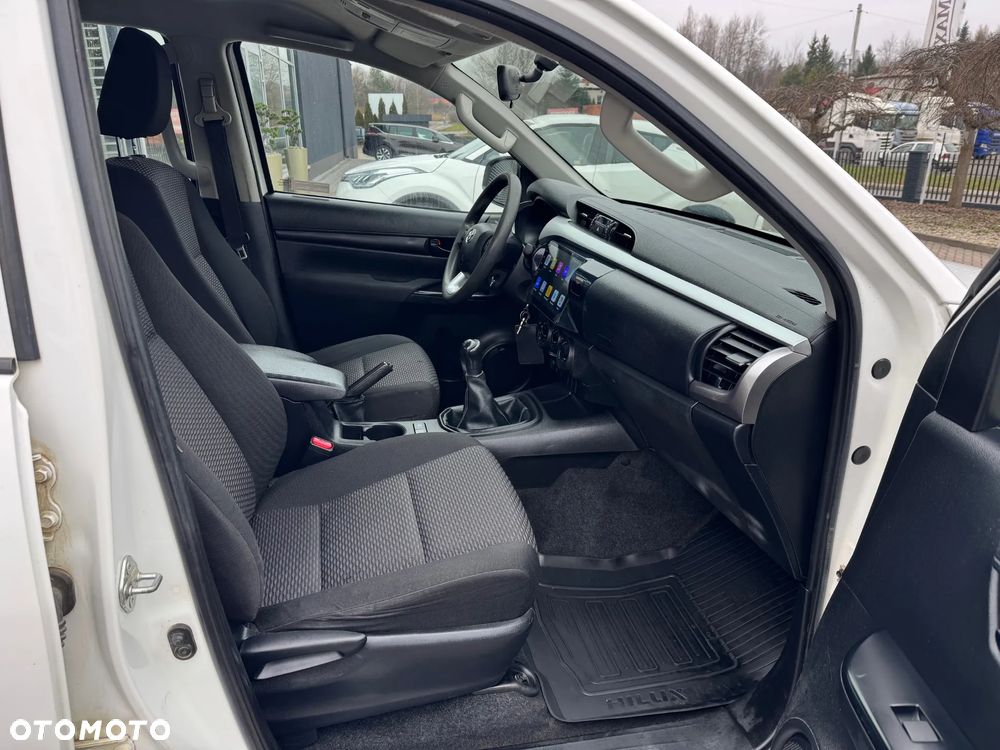 Toyota Hilux 2.4 D-4D Extra Cab DLX 4x4 - 15