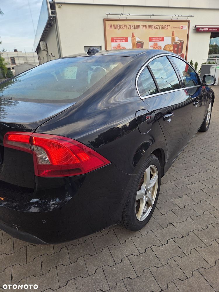 Volvo S60 - 4