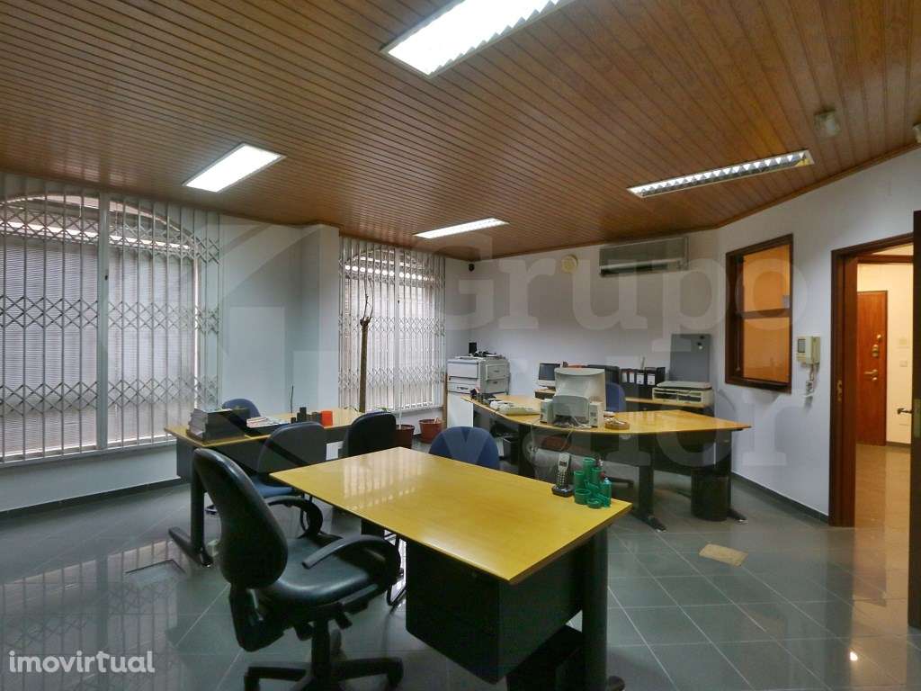 Escritório com 8 salas e terraço, Palácio Queluz - Grande imagem: 3/32