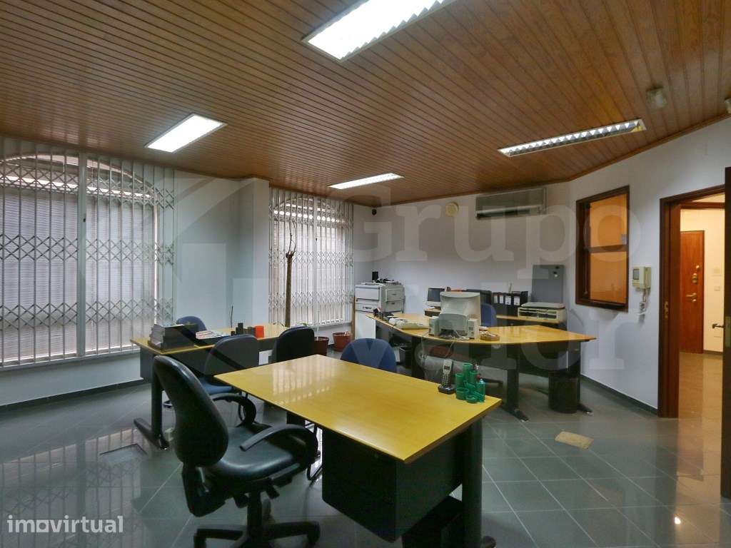 Escritório com 8 salas e terraço, Palácio Queluz - Grande imagem: 3/32