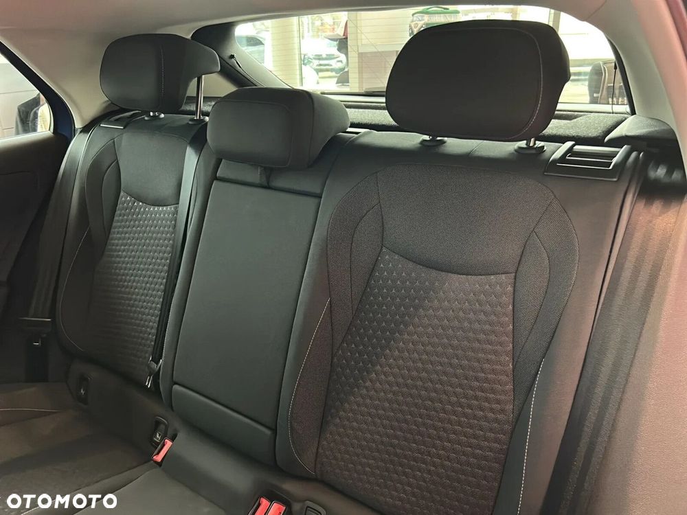 Volkswagen T-Roc - 7