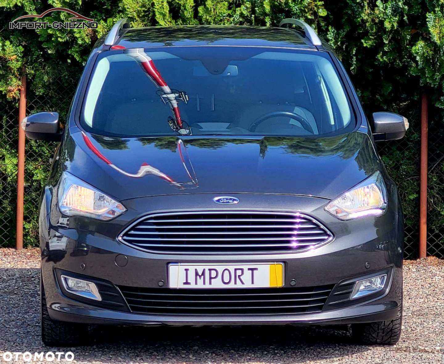 Ford Grand C-MAX - 32