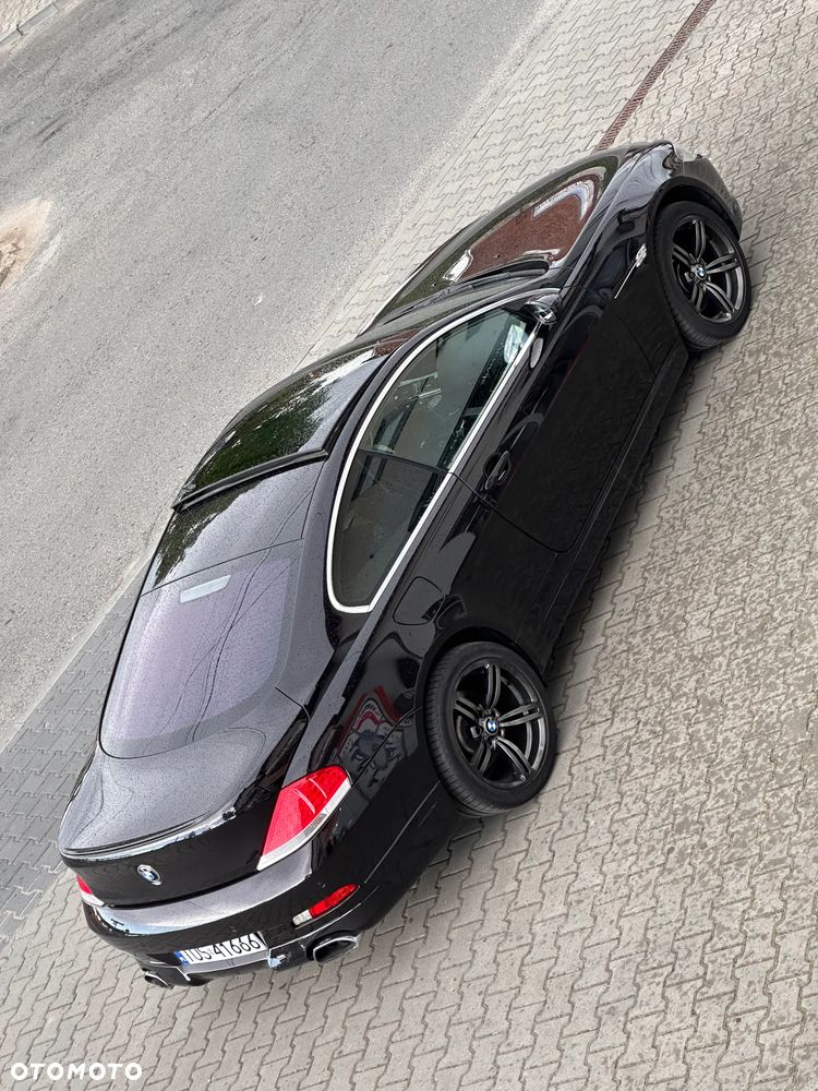 BMW Seria 6 650 i - 12