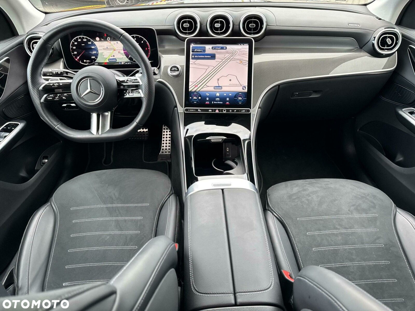 Mercedes-Benz GLC - 17
