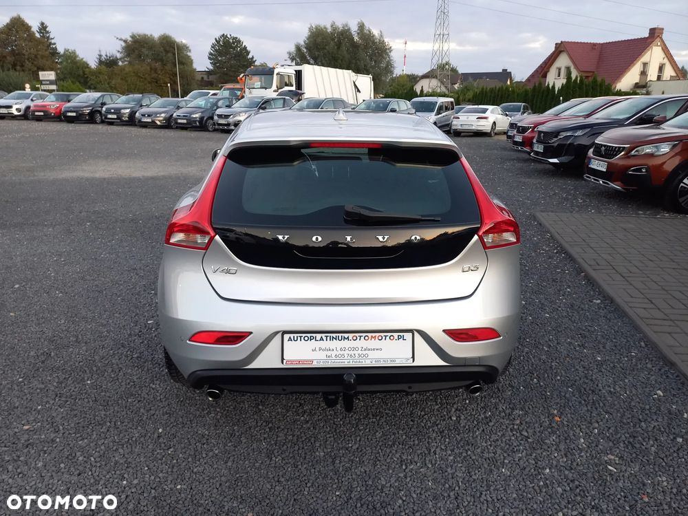 Volvo V40 D3 Momentum - 6