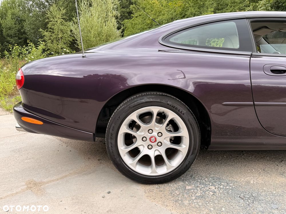 Jaguar XK8 - 11