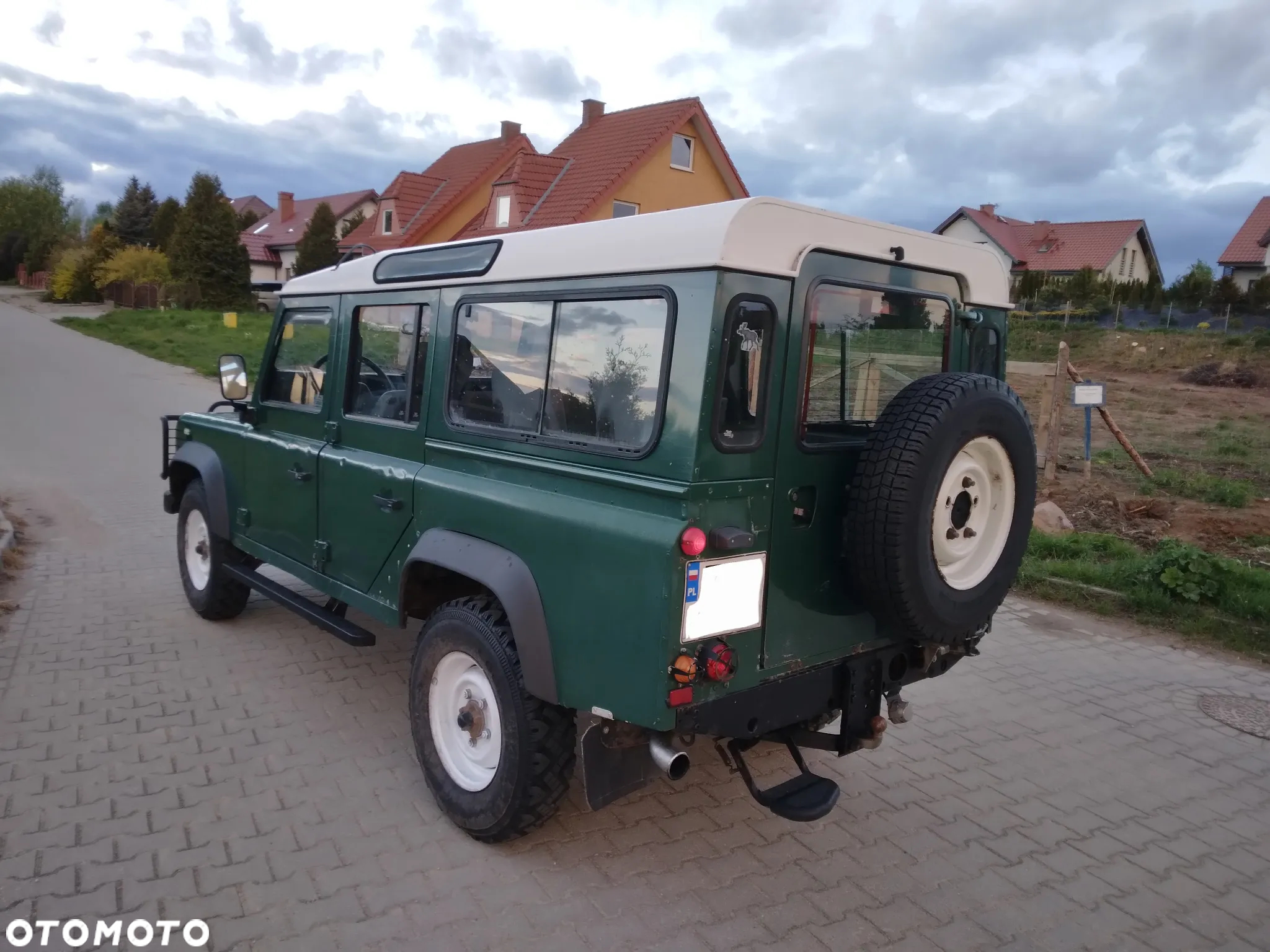 Land Rover Defender 110 2.5 TDI - 17